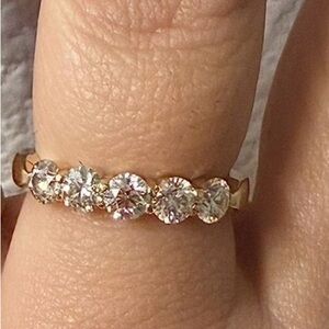 14k gold diamond band